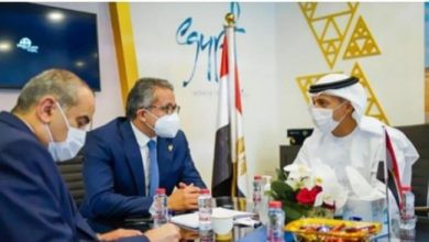 صورة بالبلدي: العناني يفتتح الجناح المصري المشارك في السوق السياحي العربي بدبي