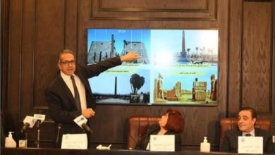 صورة وزير السياحة يستعرض أبرز إنجازات الوزارة