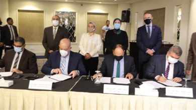 صورة بروتوكول تعاون لتنفيذ وتشغيل نظام خلايا شمسية صغيرة بمطار القاهرة