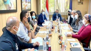 صورة اجتماع في السياحة بشأن آخر مستجدات العمل بالفيلم الترويجي لـسانت كاترين