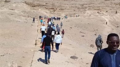 صورة وفد سياحي أفريقي من 3 دول يزور المناطق الأثرية في المنيا