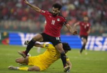 صورة تغريم منتخب مصر 100 ألف دولار بسبب محمد صلاح وكيروش