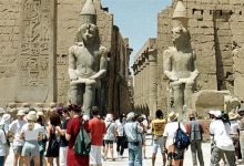 صورة وزير السياحة: مصر استقبلت مليونا و350 ألف سائح خلال شهر أبريل الماضي
