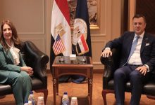 صورة عيسى يلتقي سفيرة أمريكا بالقاهرة لبحث تعزيز سبل التعاون بين البلدين على المستوى السياحي والأثري