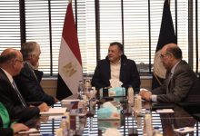 صورة وزير السياحة يعقد اجتماعاً لمناقشة استراتيجية للترويج لسياحة اليخوت في مصر