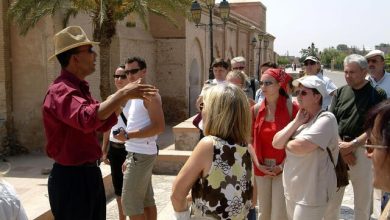 صورة قرار صادم من وزير السياحة المغربى للمرشدين بخصوص مزاولة المهنة