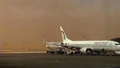 صورة العواصف تربك حركة السفر بمطارات طنجة بالمغرب