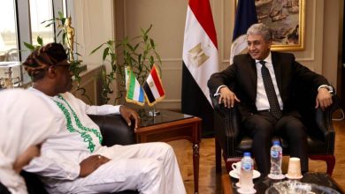 صورة وزير السياحة والآثار يلتقي بسفير سيراليون بالقاهرة لتعزيز التعاون