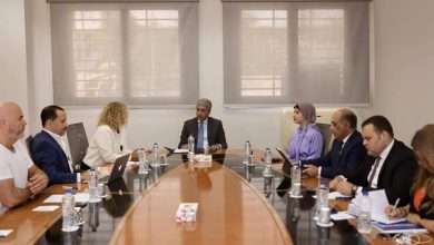 صورة وزير السياحة والآثار يبحث مع مسؤولي مجموعة ETI زيادة الحركة السياحية الوافدة إلى مصر