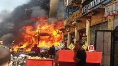 صورة السيطرة على حريق مطعم بالسوق السياحي فى أسوان