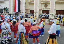 صورة انطلاق فعاليات مهرجان الإسماعيلية للفنون الشعبية باحتفال في شارع محمد علي