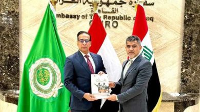 صورة العراق يسلم ملف بغداد كعاصمة للسياحة العربية لجامعة الدول
