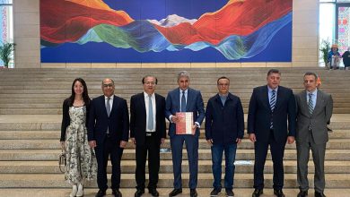 صورة وزير السياحة والآثار يزور متحف الصين الوطني للفنون والحرف ببكين