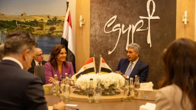 صورة وزير السياحة يبحث مع نظيرته اليونانية سبل تعزيز التعاون المشترك