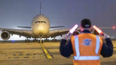 صورة طيران الاتحاد يعيد الطائرة العملاقة A380 إلى باريس