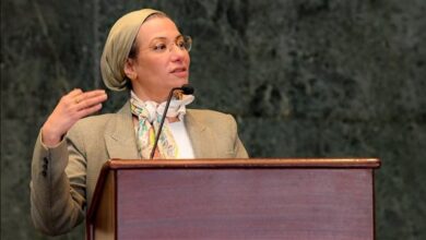 صورة وزيرة البيئة: فريق عمل لدراسة التعديات في خليج حنكوراب