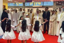 صورة وزير الثقافة يشارك في افتتاح مهرجان الشارقة القرائي للطفل