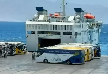 صورة ميناء نويبع يواصل تفويج حجاج البر