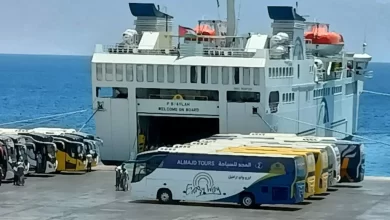 صورة ميناء نويبع يواصل تفويج حجاج البر