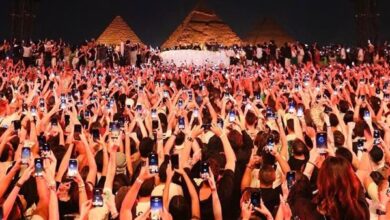 صورة أمين الأعلى للآثار الأسبق: حفلات الزفاف عند الأهرامات تشويه للسياحة