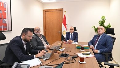 صورة وزير الري يتابع أعمال حماية الشواطئ بسواحل مصر الشمالية