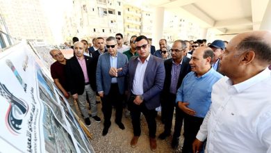 صورة وزير الإسكان ومحافظ الإسكندرية يتفقدان مشروع توسعة وتطوير الكورنيش
