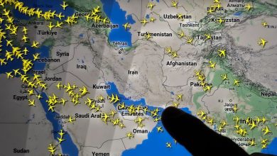 صورة شركات طيران تواصل تعليق رحلاتها وتحول مسار طائراتها بسبب حرب إسرائيل وإيران