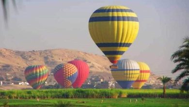 صورة إيقاف رحلات البالون الطائر في الأقصر بسبب سرعة الرياح