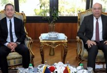 صورة مصر وفرنسا تبحثان سبل تعزيز التعاون فى مجال الطيران المدني