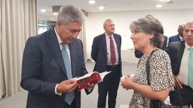 صورة وزير السياحة والآثار يبحث مع القطاع السياحي بالبوسنة والهرسك سبل تعزيز التعاون وزيادة حركة السياحة الوافدة