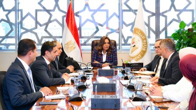 صورة وزيرة التنمية المحلية تستعرض الموقف التنفيذي لمشروع شرم الشيخ الخضراء
