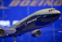 صورة “بوينغ” تخصص 4.9 مليار دولار نفقات محاسبية وتؤجل تسليم “777 إكس”