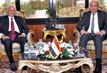 صورة “الحفني” يستقبل رئيس مجموعة “كوبيلوزوس” اليونانية لبحث فرص التعاون والاستثمار