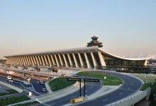 صورة إعادة فتح مطار واشنطن واستئناف الرحلات الجوية