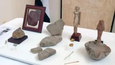 صورة مصر تسترد 17 قطعة أثرية فرعونية نادرة من أستراليا