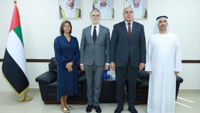 صورة وفد من مكتبة الأمبروزيانا في إيطاليا يبحث التعاون مع مركز جمعة الماجد