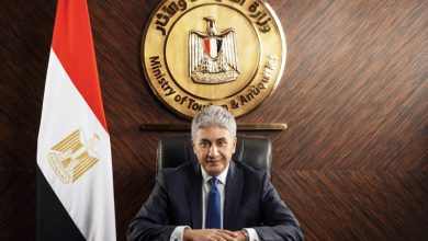 صورة وزير السياحة المصري يقرر إخضاع قطعة أرض بقرية دسنوس بالبحيرة لقانون الآثار
