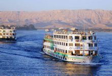 صورة حادث تصادم فندقين عائمين بمنطقة هويس إسنا.. سحب ترخيص أحدهما وإحالة الواقعة للنيابة