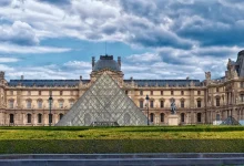 صورة أزمة “اللوفر” تتصاعد.. تمديد الإضراب في المتحف الأكثر شهرة بالعالم