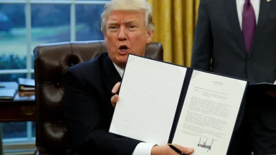 صورة ترامب يفرض مزيدا من القيود على دخول الأجانب إلى الولايات المتحدة