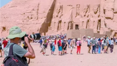 صورة وكالة فيتش الأمريكية تتوقع أداء إيجابيا لقطاع السياحة المصري باستقبال 18.6 مليون سائح في 2026