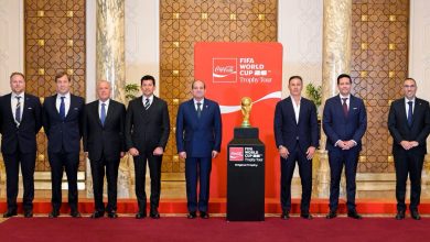 صورة الرئيس السيسي يستقبل وفد الفيفا: اختيار مصر المحطة الثانية لجولة كأس العالم فرصة لتعزيز السياحة الرياضية