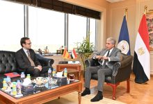 صورة فتحي يناقش مع سفير إسبانيا استعدادات مشاركة مصر في معرض “فيتور” السياحي بمدريد