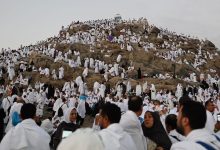 صورة السعودية تبدأ تصعيد الحجاج إلى مشعر منى تمهيداً للوقوف بعرفة