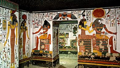 صورة مصر تدرس فتح مقبرة نفرتاري أمام السياح من جديد