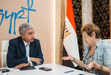 صورة مصر تستقبل 12.8 مليون سائح خلال 9 أشهر.. وتستهدف 20 مليوناً في 2026
